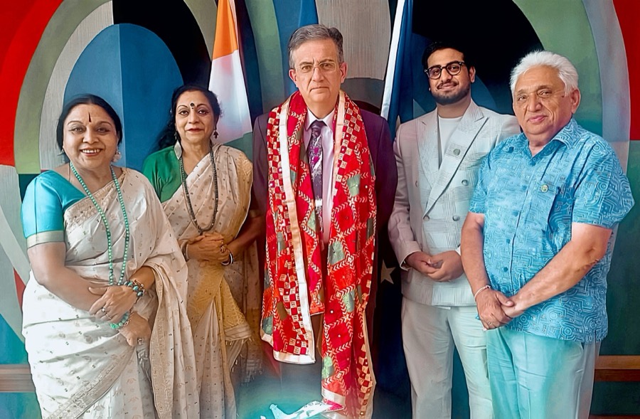 English 🇮🇳🇫🇷 IFSA Presidential Mission to India 4 weeks · 12 cities · government, academia & industry Anchored in the Macron–Modi Joi…
